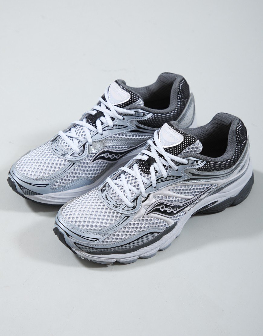 Saucony Progrid OMNI 9 Trainers Microchip