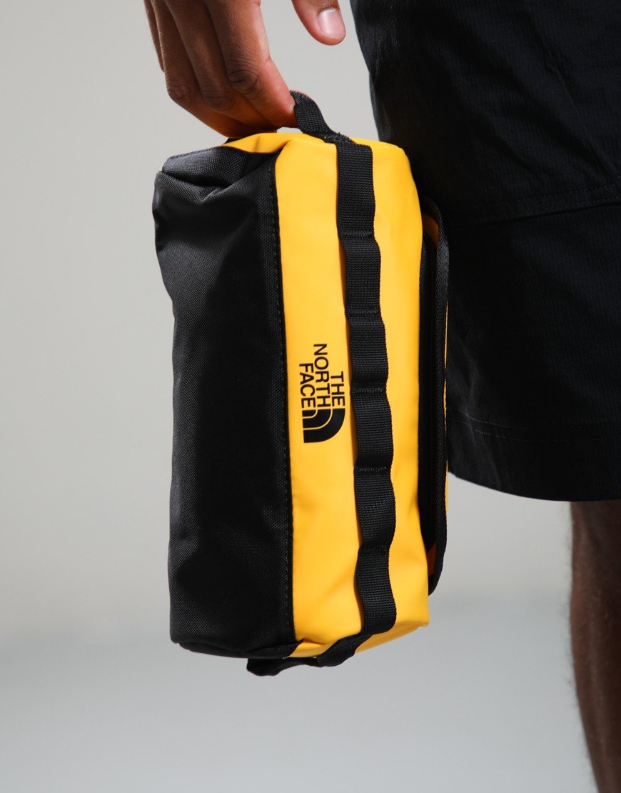 The North Face Base Camp Travel Washbag Summit Gold/Black