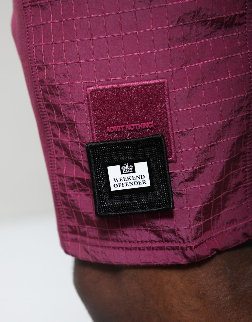 Weekend Offender Chiyoda Shorts Kirsch