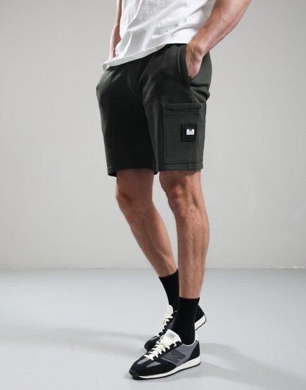 Weekend Offender Hawkins Shorts Black Forest