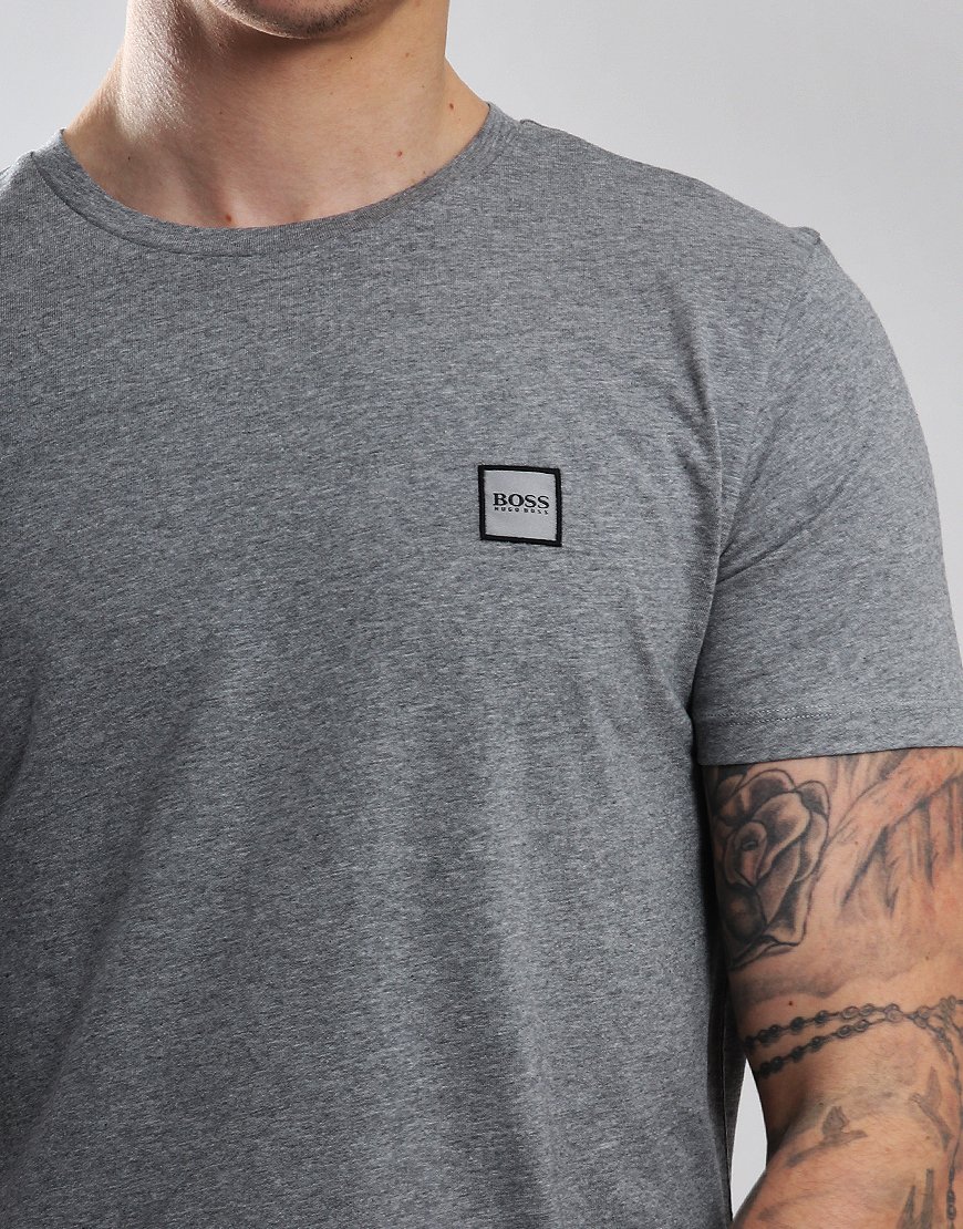 boss tales crew t shirt