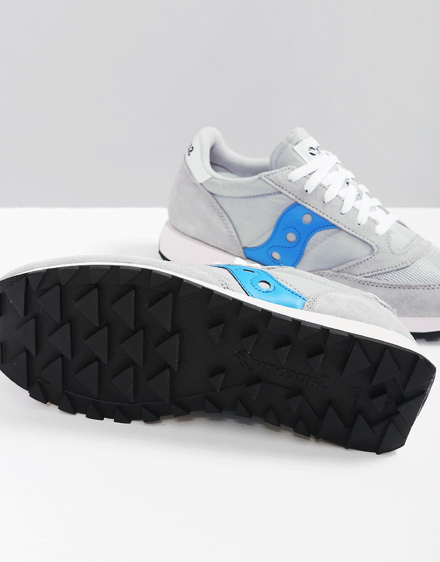 saucony grey sneakers